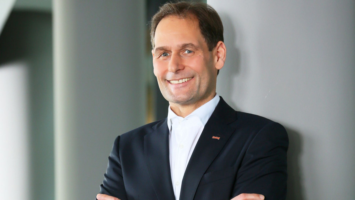 Dr. Florian Sallmann