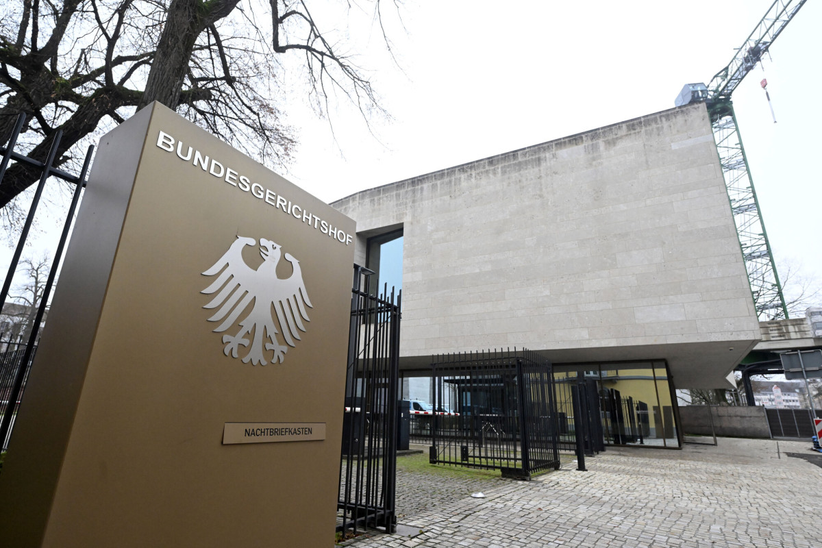 Blick auf den Haupteingang des BGH