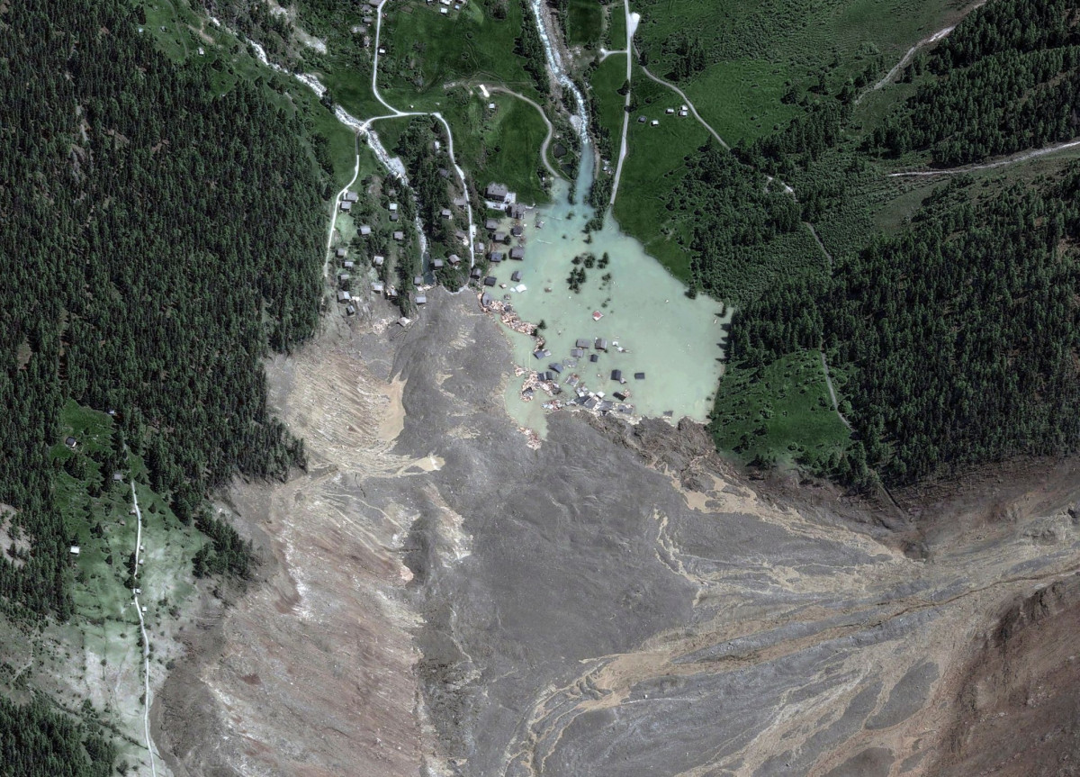 Satellitenbild der Schweizer Ortschaft Blatten im Lötschtal