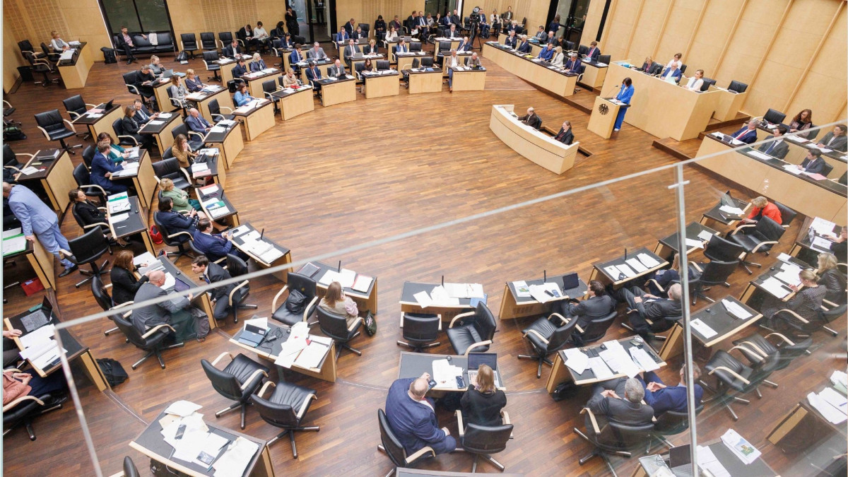 Bundesrat stimmt über Altersvorsorgereform ab.