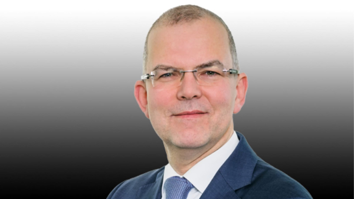 Dr. Hans-Jörg Naumer