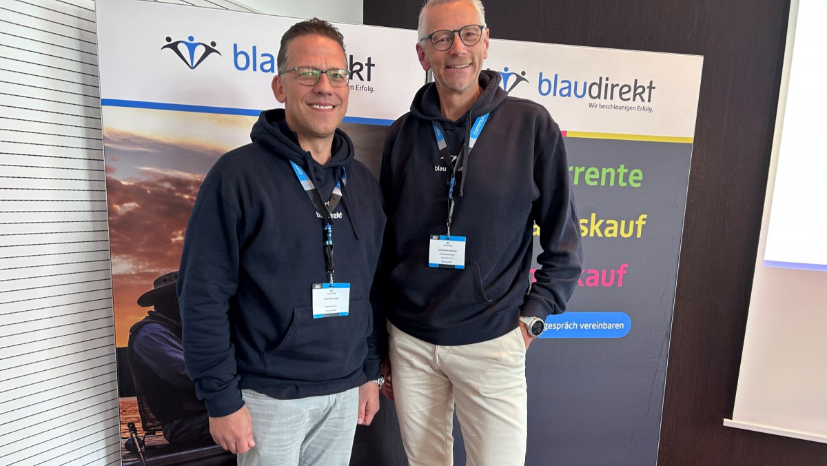 Der neue und der alte CEO von Blau Direkt: Kai-Uwe Laag und Lars Drückhammer.