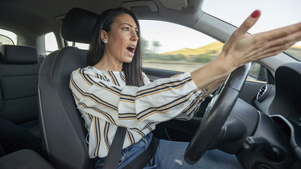 Autofahrerin ist verärgert