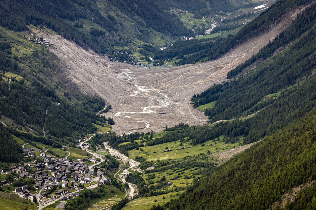 Ein Grossteil des Dorfes Blatten im Lötschental im Kanton Wallis wurde unter Massen aus Eis, Schlamm und Fels begraben.