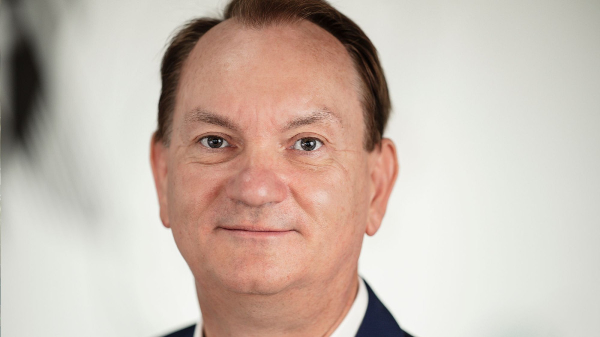 Portraitaufnahme von Guntram Schloss