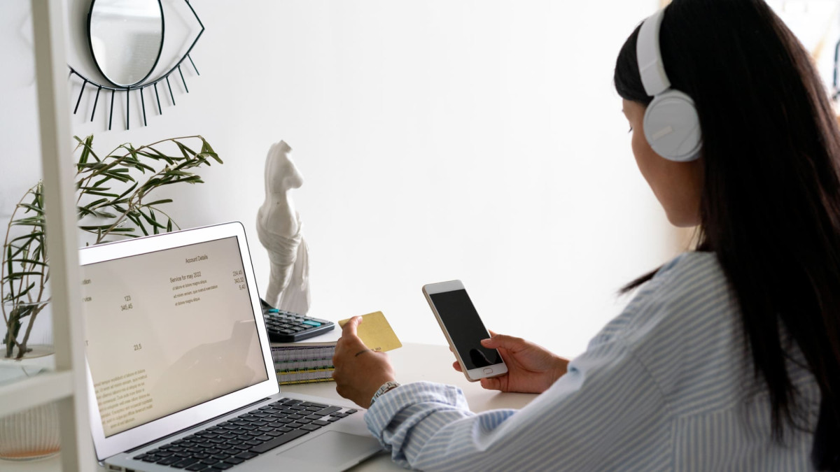 Zwischen KI und Cyber-Schutz