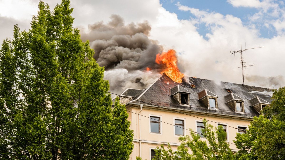 Brennendes Haus