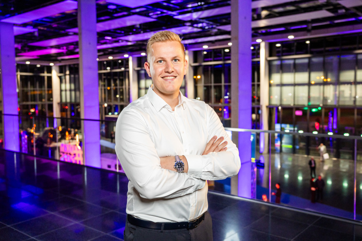 Jungmakler-Award-Gewinner Lennard Schwarzer