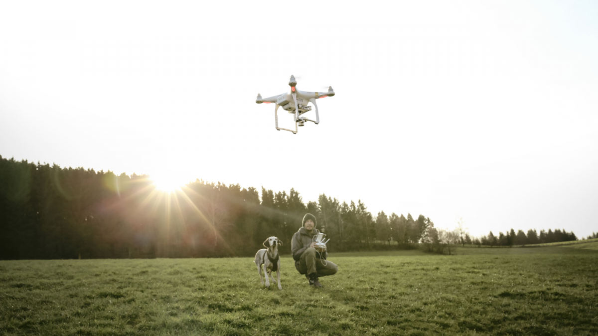 Mit grünem Fokus: Wie die NV Drohnen nachhaltig absichert