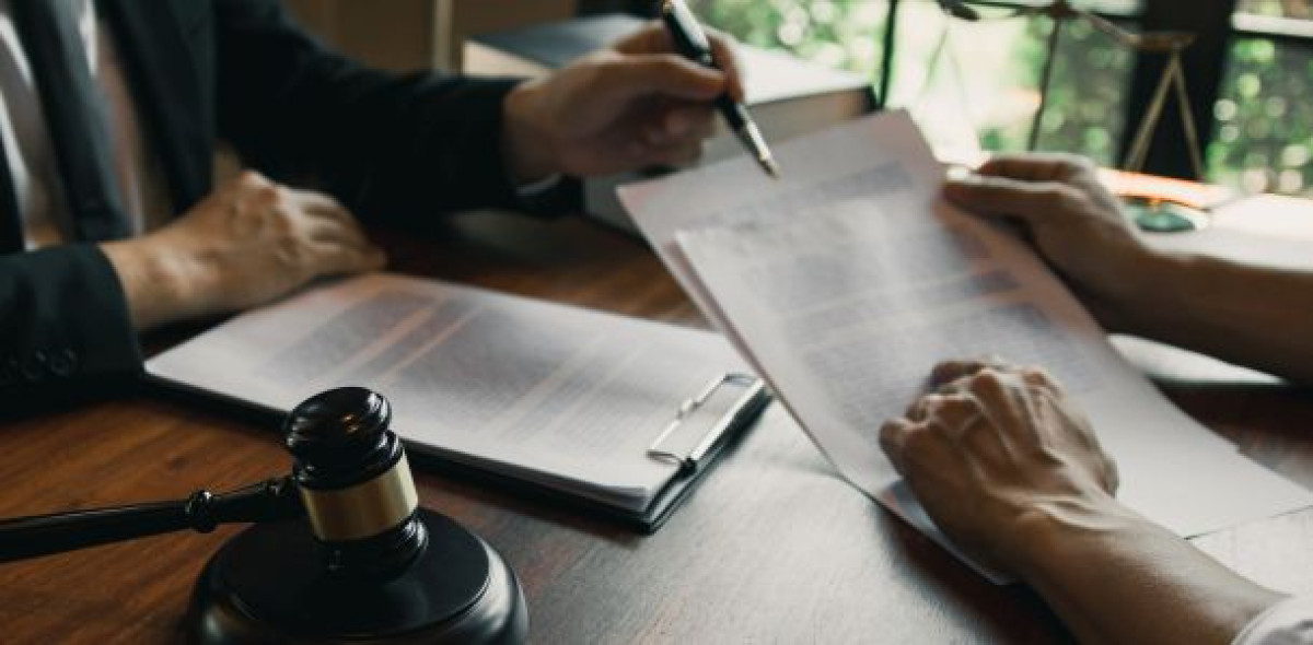 Der Versicherer ist dazu verpflichtet, bei geänderten Bedingungen seiner Hinweispflicht nachzukommen.