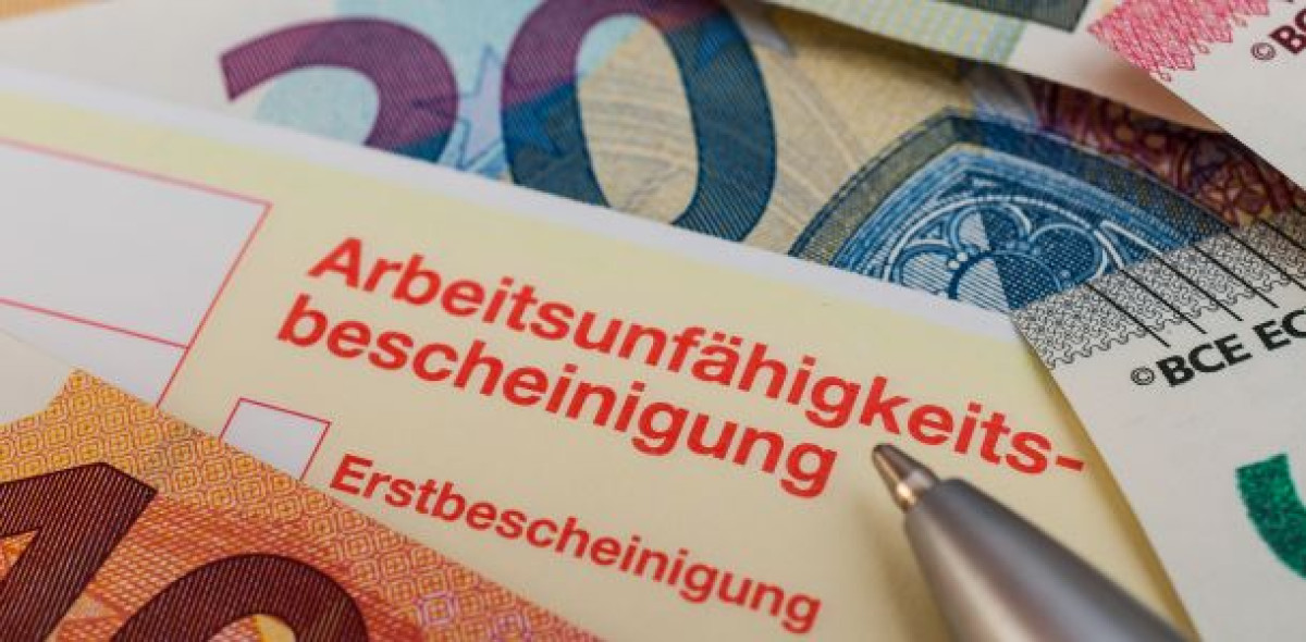Urteil zu Versicherungsbetrug; Bild: Adobe Stock/Stockfotos-MG