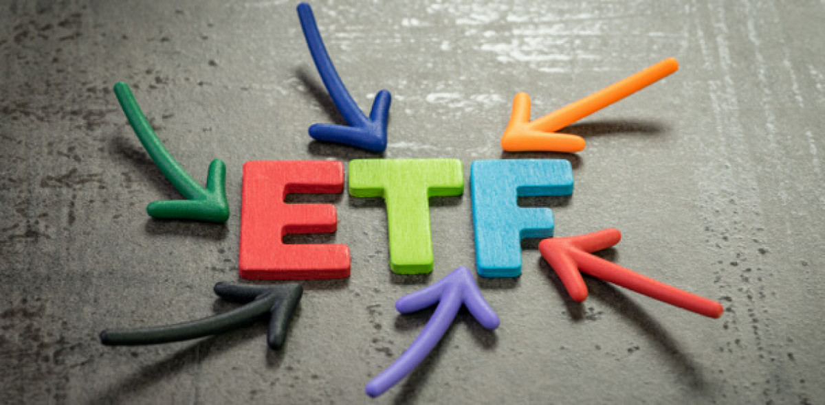 Weiterhin setzen viele Anleger auf Produkte, die das Vermögen über verschiedene Anlageklassen verteilen. Bild: Adobe Stock/ Nuthawhut