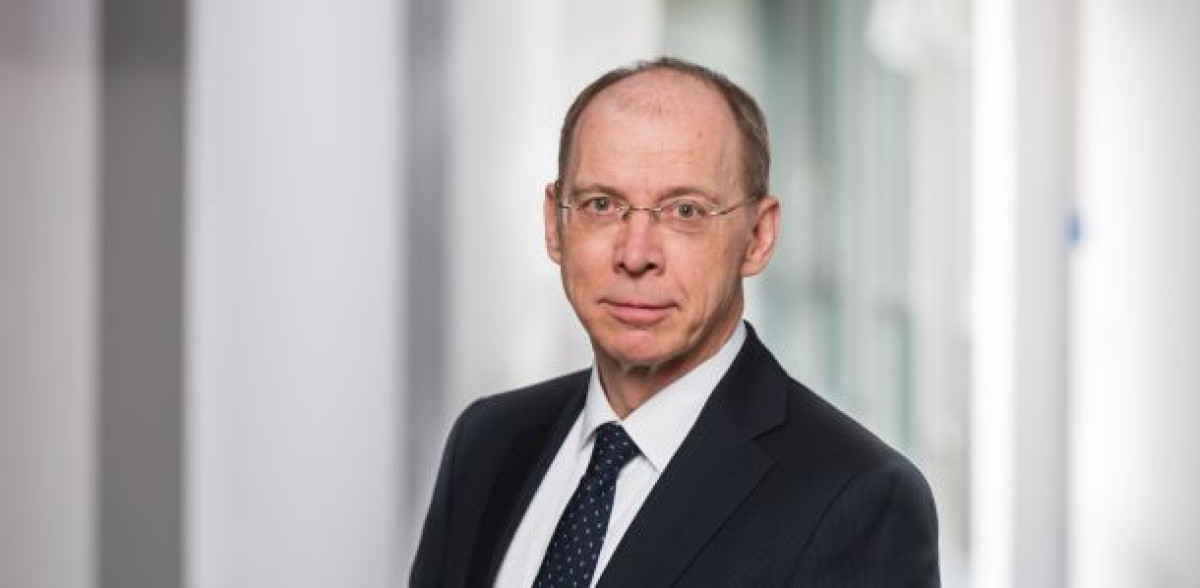 Der Zinsanstieg hat bei den Versicherern gegenläufige Effekte: Auf der einen Seite steigt die Ertragskraft, auf der anderen Seite schmelzen die stillen Reserven, sagt Versicherungsaufseher Frank Grund. Bild: BaFin/Bernd Roselieb