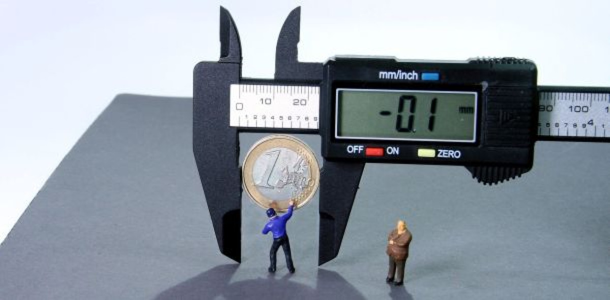 10 der 25 größten deutschen Rechtsschutzversicherer machten im 6-Jahres-Durchschnitt mit jedem eingenommenen Beitragseuro mindestens 1,01 Euro Verlust. Der „Spitzenreiter“ verlor pro Jahr sogar 25 Prozent. Bild: Pixabay/wir_sind_klein