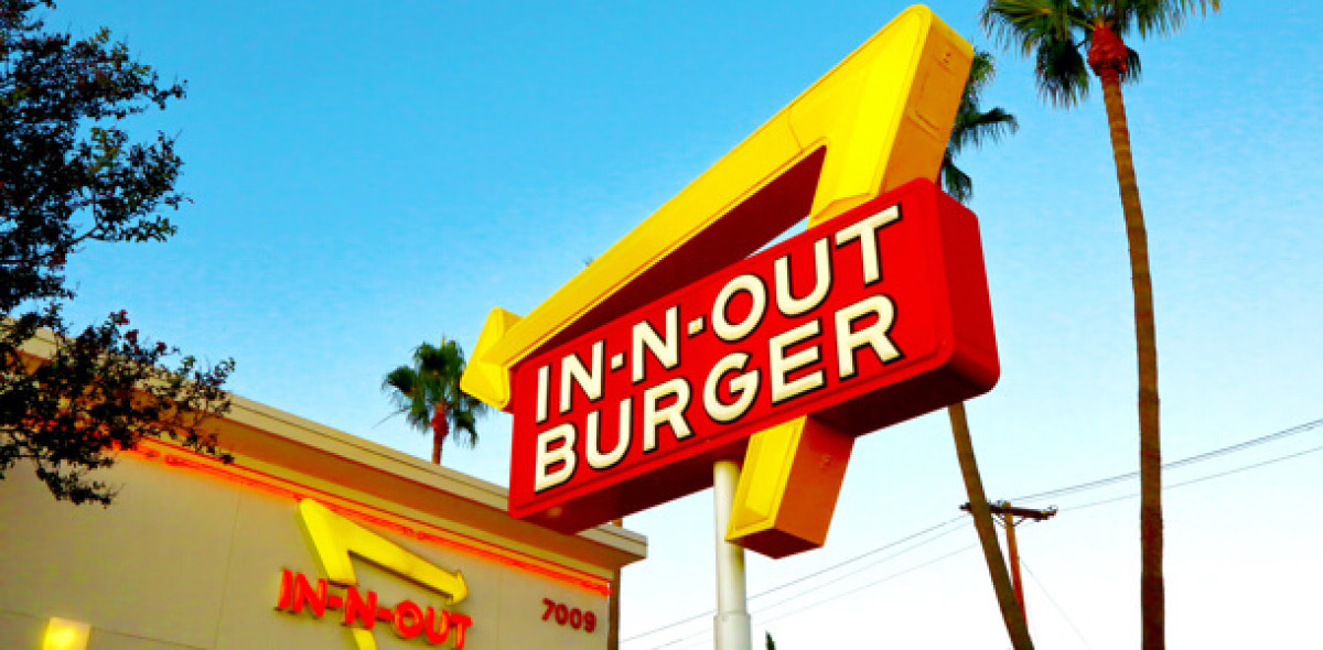 Die Burger-Kette In-N-Out verklagt die Zurich auf 250 Millionen Dollar.