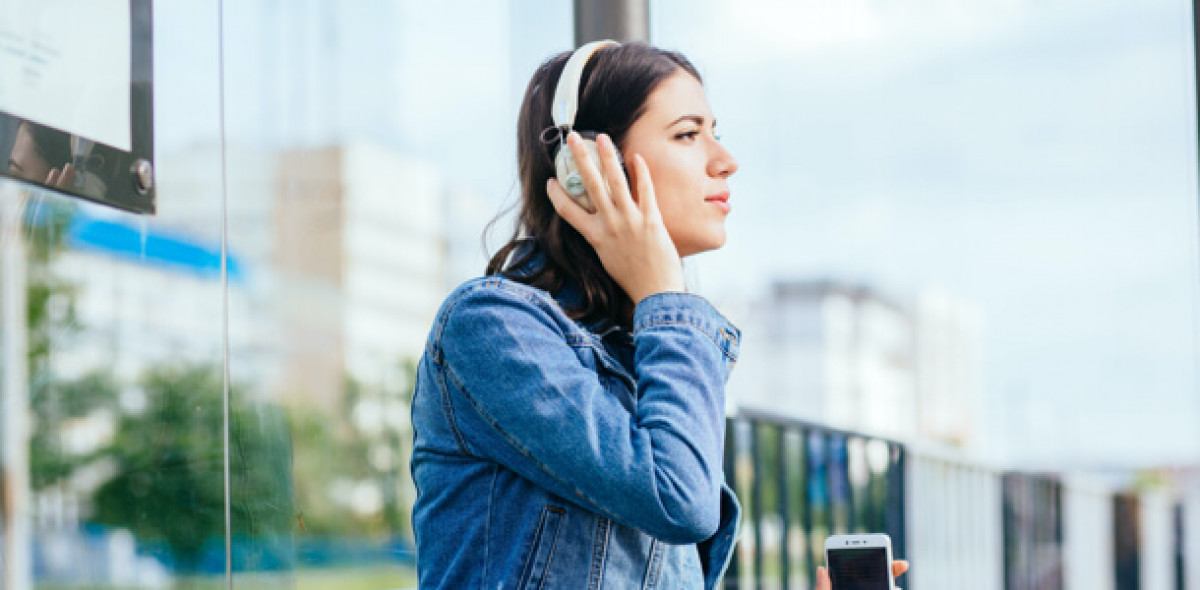 Welche Podcasts sind für Versicherungsmakler relevant?