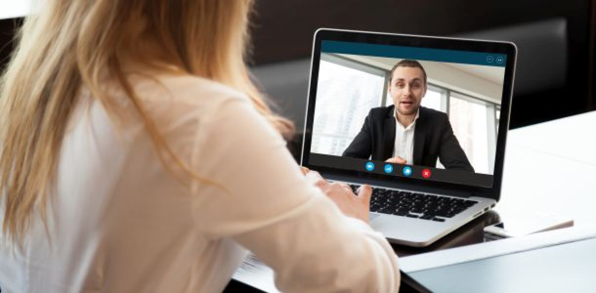 Lassen wir die Corona-Pandemie mal außen vor: Sollten Makler stets in der Lage sein, ihren Kunden auch eine vollständige Videoberatung anbieten zu können?