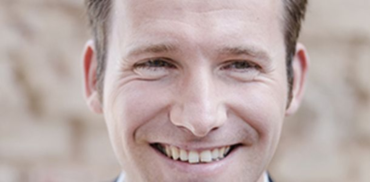 Christian Jansen hat sich als Versicherungsmakler auf die verschiedenen Aspekte der Pflegeversicherung spezialisiert.