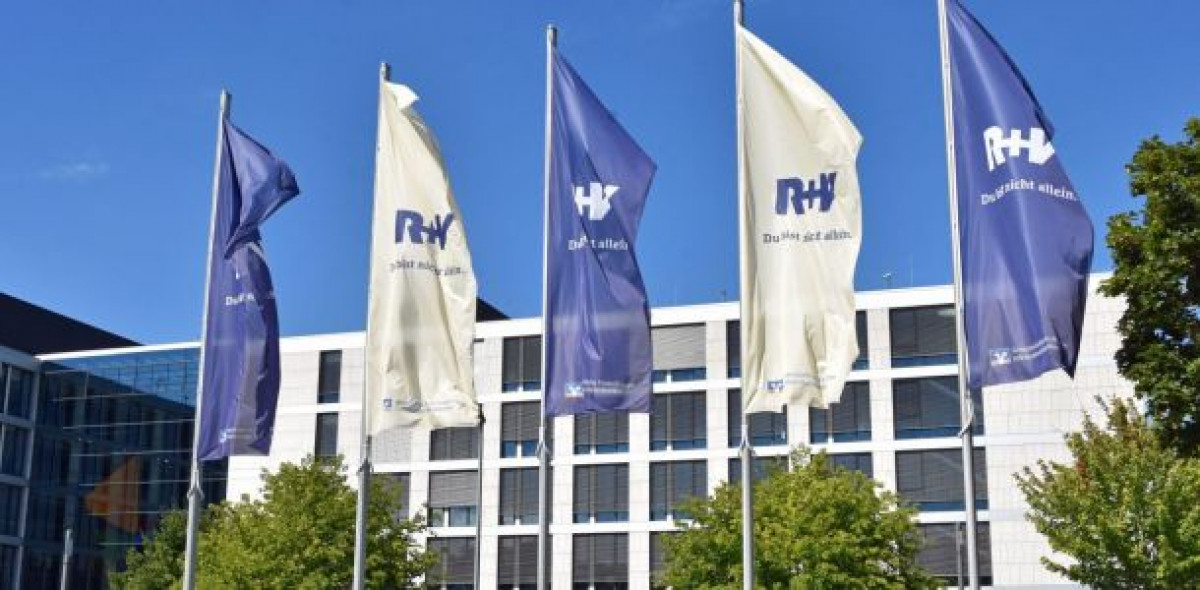 Die R+V lässt ihren Direktversicherer R+V24 vom Markt verschwinden. Auch von Vergleichsportalen wie Check24 will sich der genossenschaftliche Versicherer abkehren. Bild: R+V