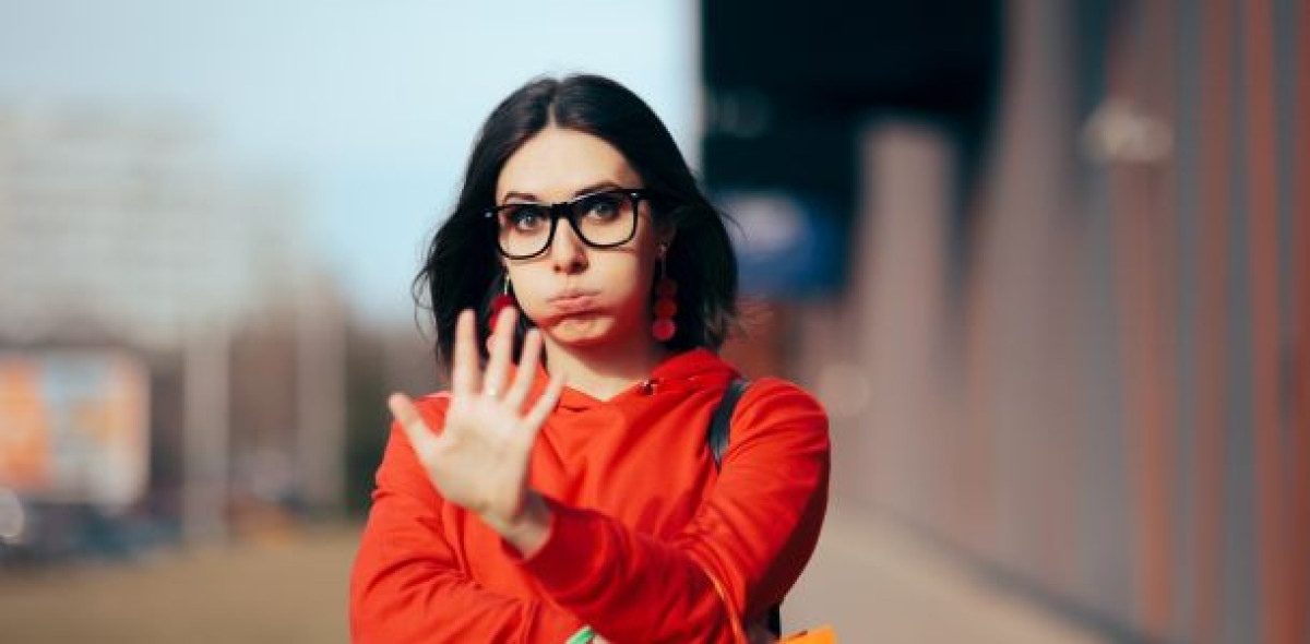 Die Mehrheit der Deutschen sind Kleinanleger und wollen ihr Geld nur mithilfe von professioneller Beratung investieren. Für die Beratung etwas bezahlen wollen die meisten aber nicht. Einen Stundensatz von 34,80 Euro halten sie im Schnitt für angemessen. B