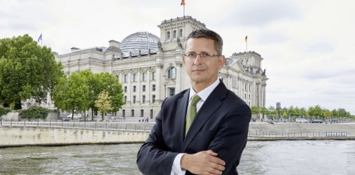 Aktuell wäre es wohl ein Fehler, das Thema Impfschäden in der Versicherungsberatung nicht anzusprechen, sagt Norman Wirth, Fachanwalt für Versicherungsrecht. Bild: Kanzlei Wirth