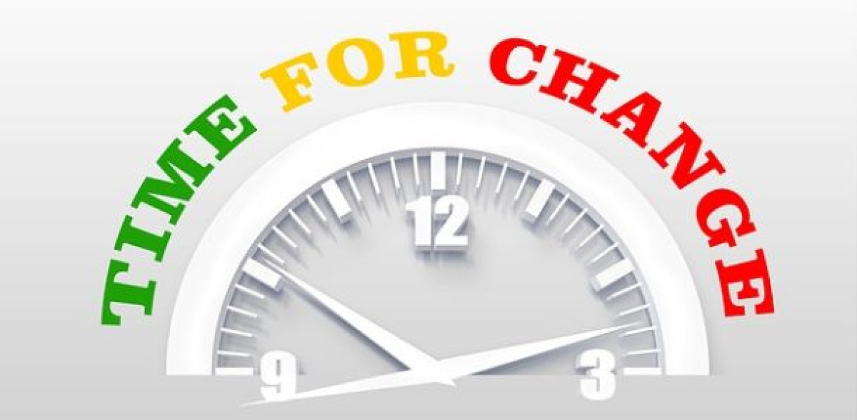 Maklerwechsel; Bild: Pixabay/Gerd Altmann