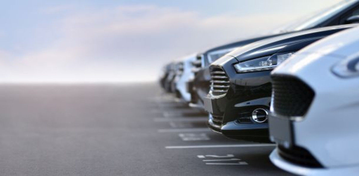 Eine Teilkasko- oder Vollkasko-Police macht für viele Fahrzeuge Sinn. Einige Kfz-Versicherer konnten im Kasko-Geschäft innerhalb von sechs Jahren um über 200.000 Verträge wachsen, einer ergatterte sogar über eine Million Policen. Bild: Adobe Stock/Oleksan