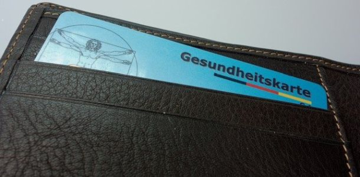 Etwa 80.000 Menschen hierzulande haben weder GKV noch PKV. Makler können ihnen helfen, wieder Versicherungsschutz zu erlangen - und dabei auch Geld verdienen.