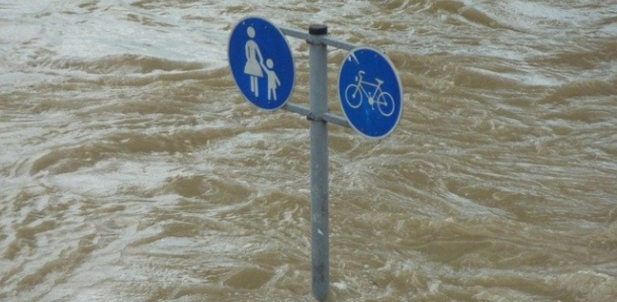 Bei Hochwasser hilft nur eine Elementardeckung, denn Leitungswasser verursacht solche Überschwemmungen nicht. Bild: Hermann Traub/Pixabay