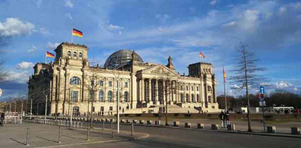 Bundestag Bild: Pixabay/marconst