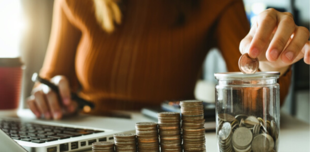 Sparplan oder Versicherungsmantel – beide Varianten haben ihre Vor- und Nachteile. Bild: Adobe Stock/mrmohock