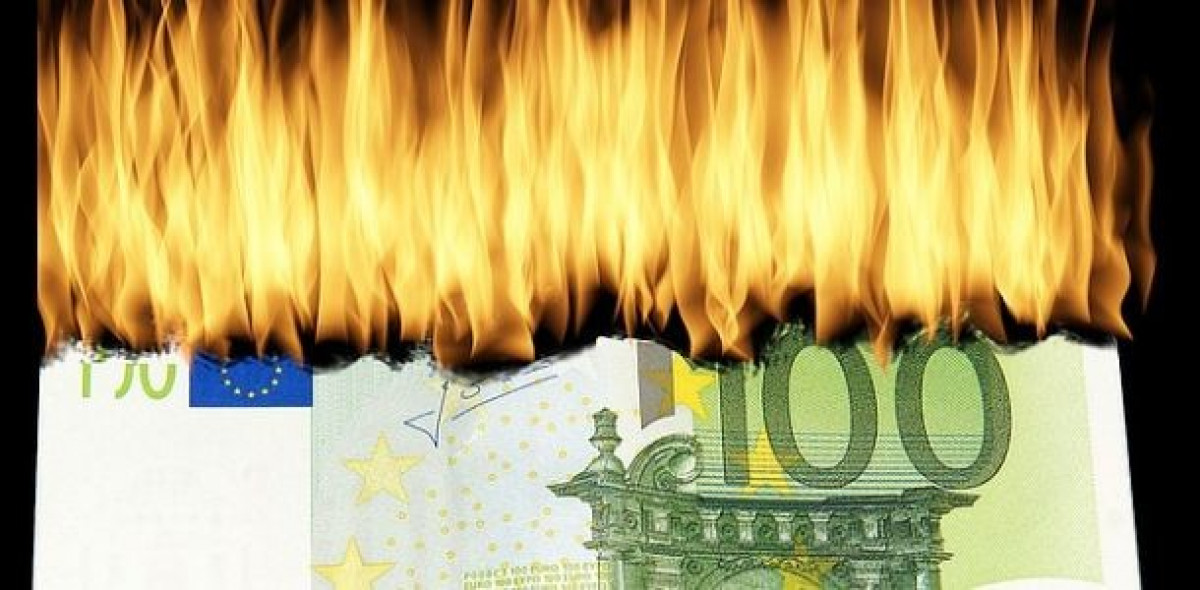 7,1 Milliarden Euro Kapitalverlust allein im ersten Quartal 2018. Angesichts solcher Zahlen liegt beim Sparverhalten der Deutschen der Gedanke des "Geldverbrennens" nahe.