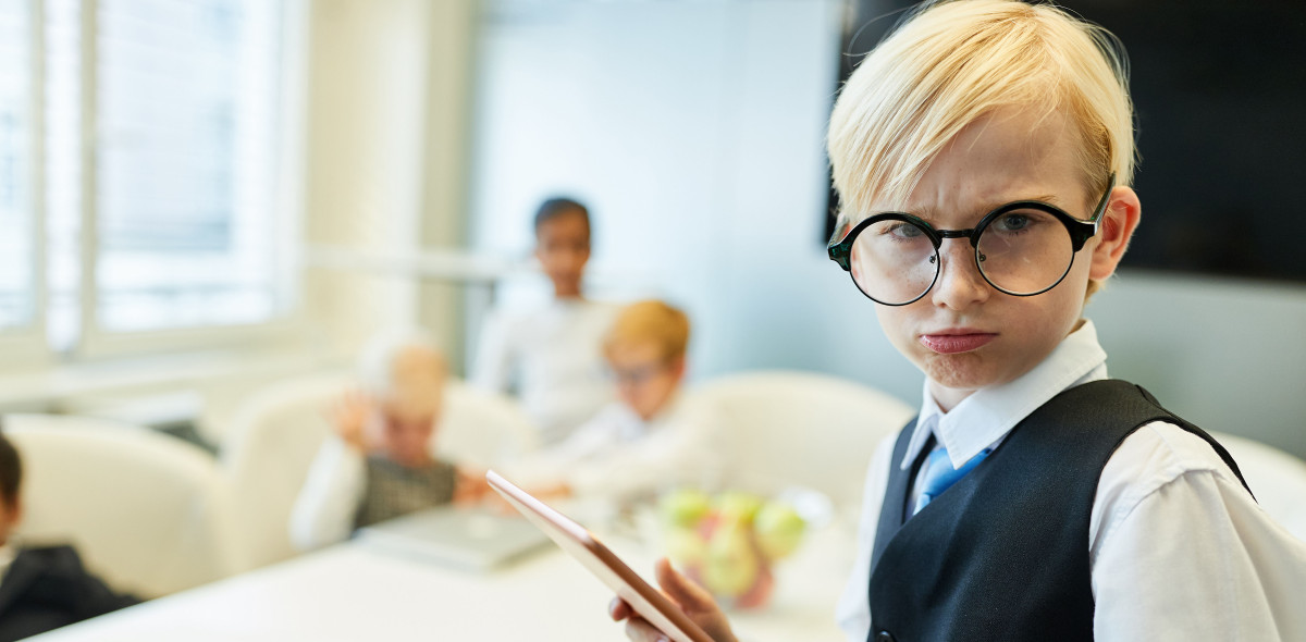 Unzufriedener Junge Bild: Adobe Stock/Robert Kneschke