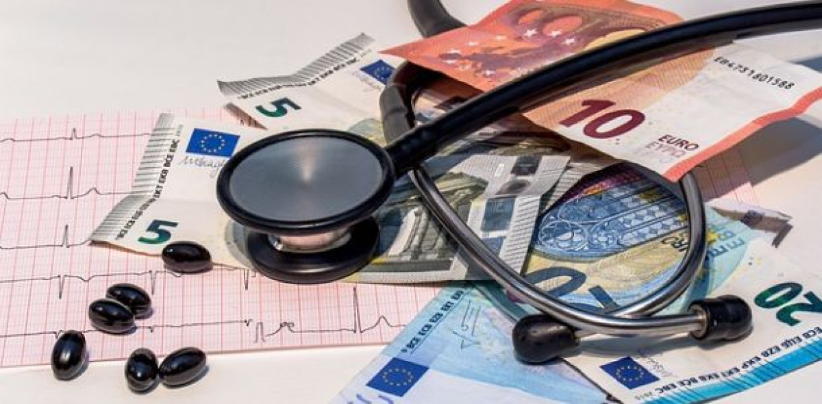 Das Solidarsystem aushöhlende Leistungskürzungen und zu hohe Selbstbehalte in der gesetzlichen Krankenversicherung. Das monieren die Linken und fordern Änderungen. Wurde seit 1989 zu viel gestrichen?