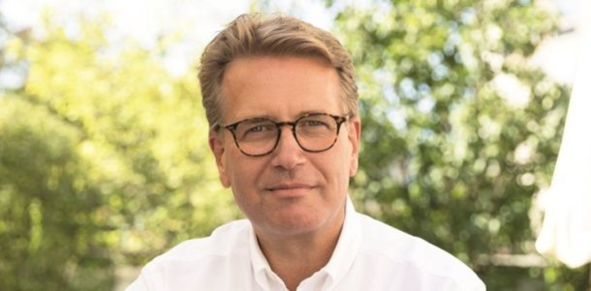 Zahlreiche Versicherer passen derzeit ihre Stornoregelungen an und versuchen, Vermittlern und Kunden entgegenzukommen. Hierzu gehört auch die Bayerische (Bild: Vorstandsmitglied Martin Gräfer). 