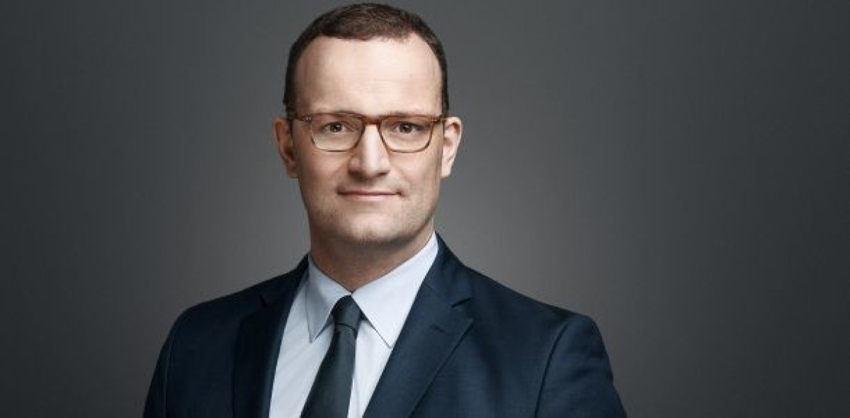 Anscheinend hat Bundesgesundheitsminister Jens Spahn (CDU) eine Möglichkeit gefunden, um eine Halbierung der Beitragssätze auf Betriebsrenten zu finanzieren.