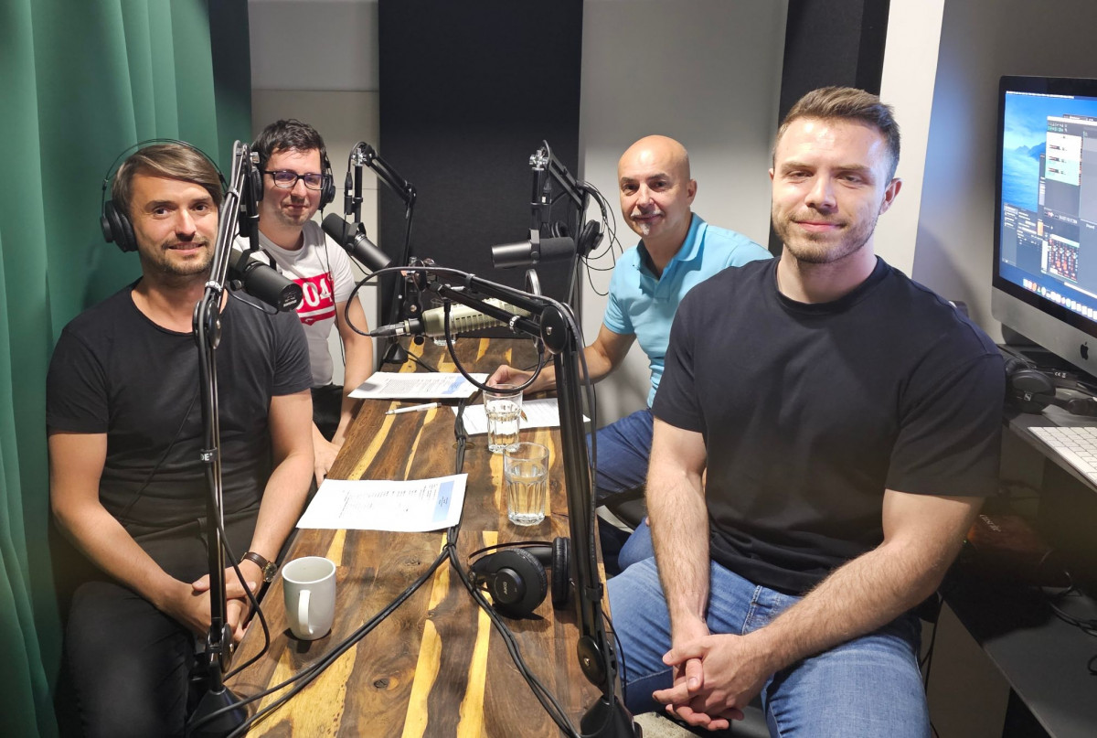 Ein Blick ins volle profino-Podcast-Studio