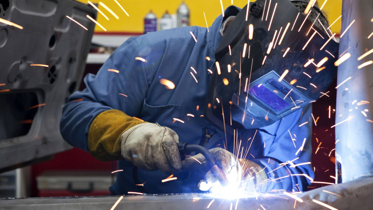 Schweißer bei der Arbeit
