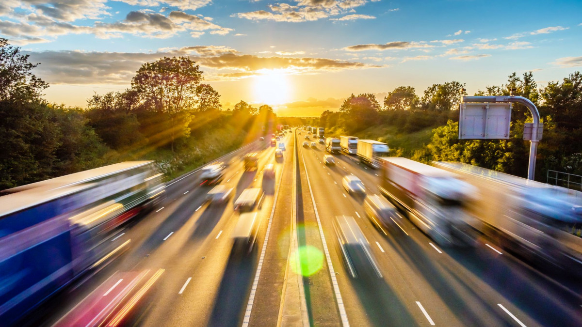 Autos mit hoher Geschwindigkeit