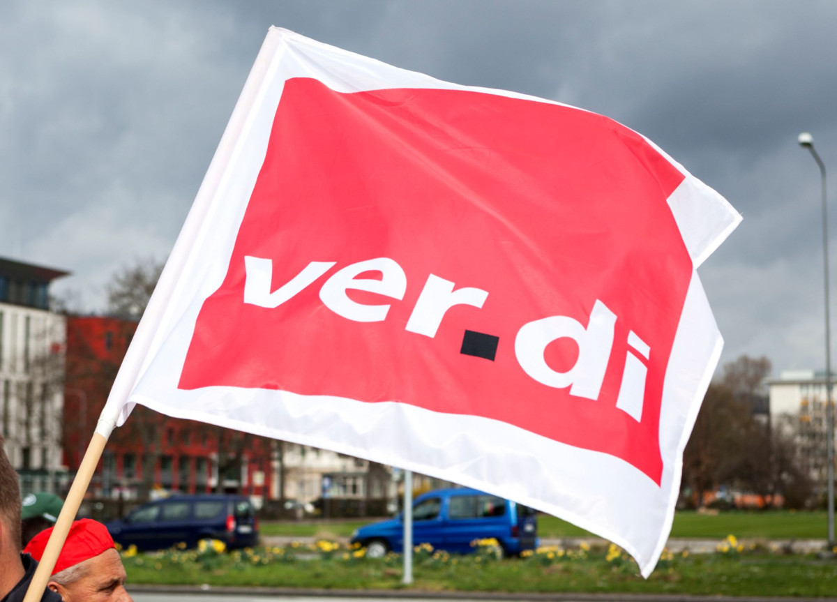 Fahne der Gewerkschaft Verdi