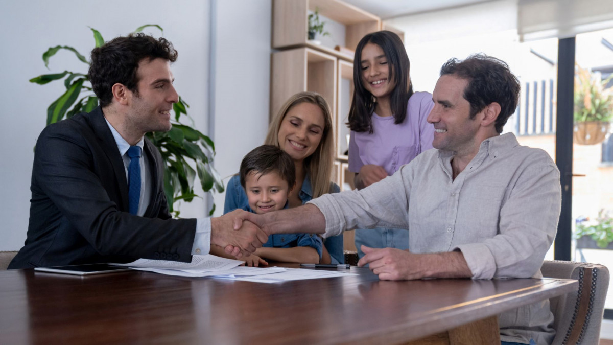 Liegt bei den Versicherern der Ausschließlichkeitsvertrieb wieder im Trend?