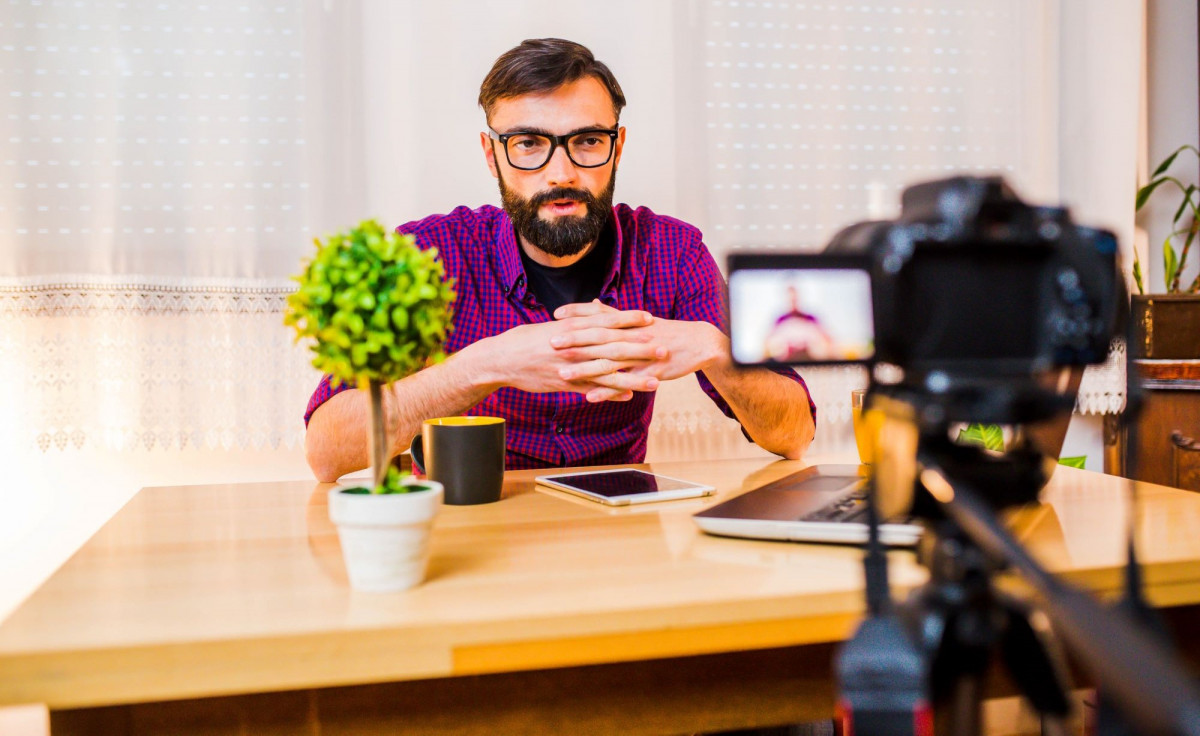 Erklär-Videos laufen gut - auch wenn es um vermeintlich trockene Themen wie Versicherungen geht.